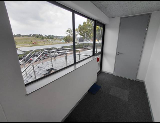 314M² OFFICE TO LET IN RANDJESPARK